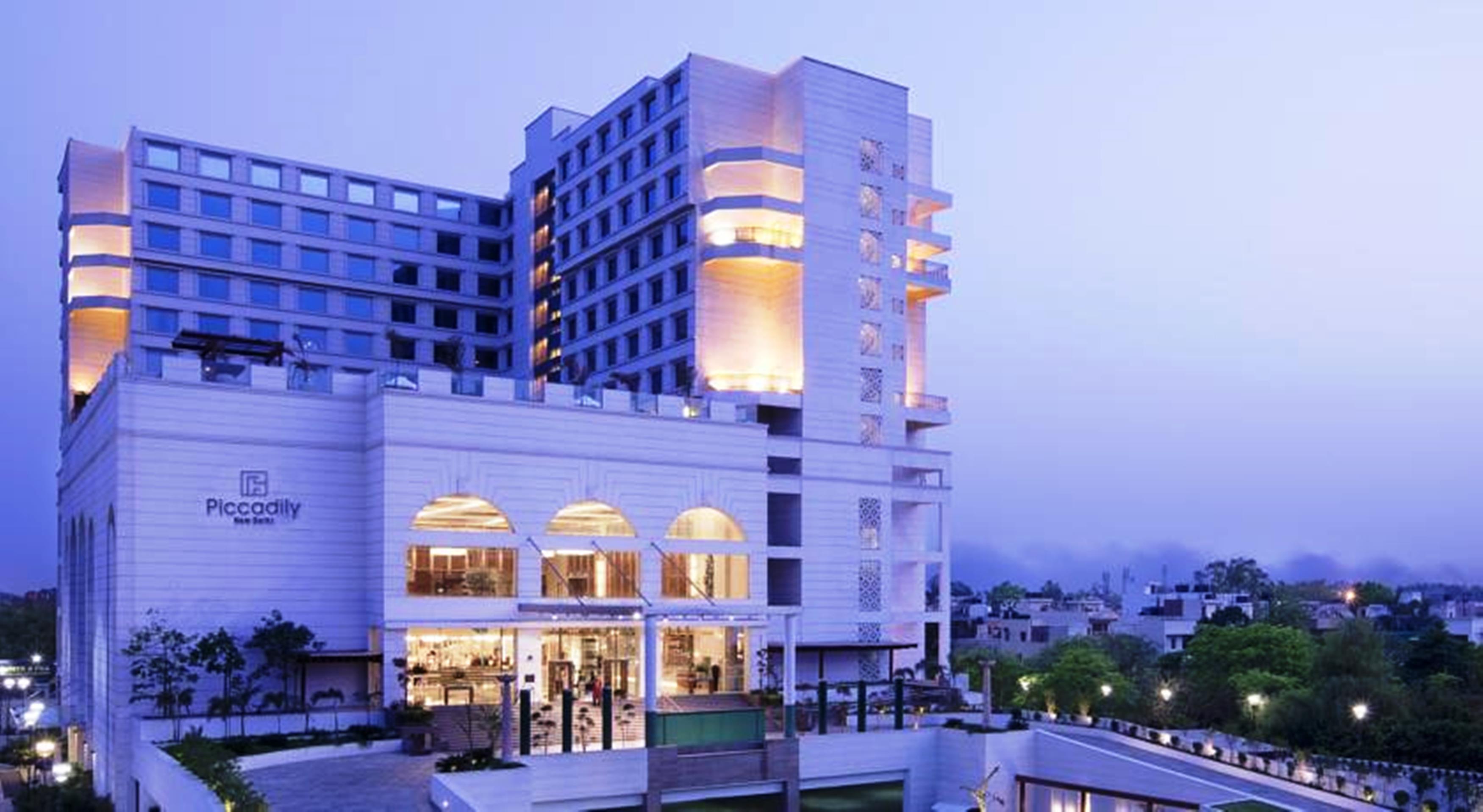 Hyatt Centric Janakpuri New Delhi Hotel Exterior photo
